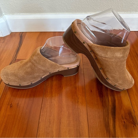NWOT Vionic Day Kacie Suede Studded in Toffee Heeled Clogs - Picture 10 of 13